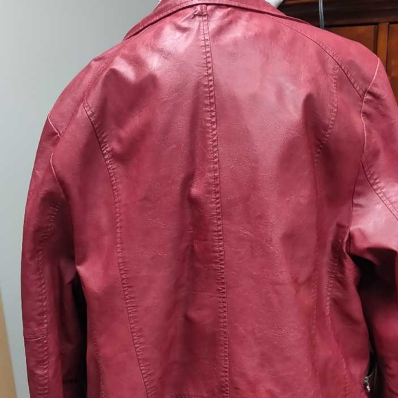 Leatherlike jacket - Picture 2 of 3